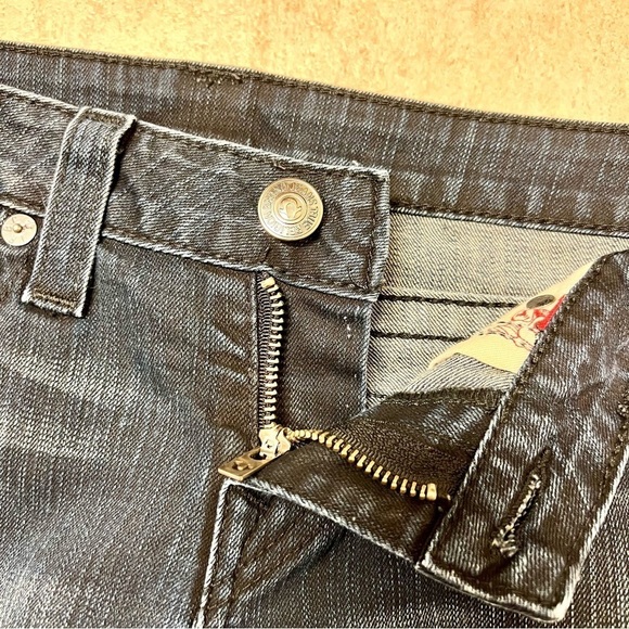 True Religion Women's Low rise Angle Wings Flap​ dark washed size 29 - Picture 4 of 9